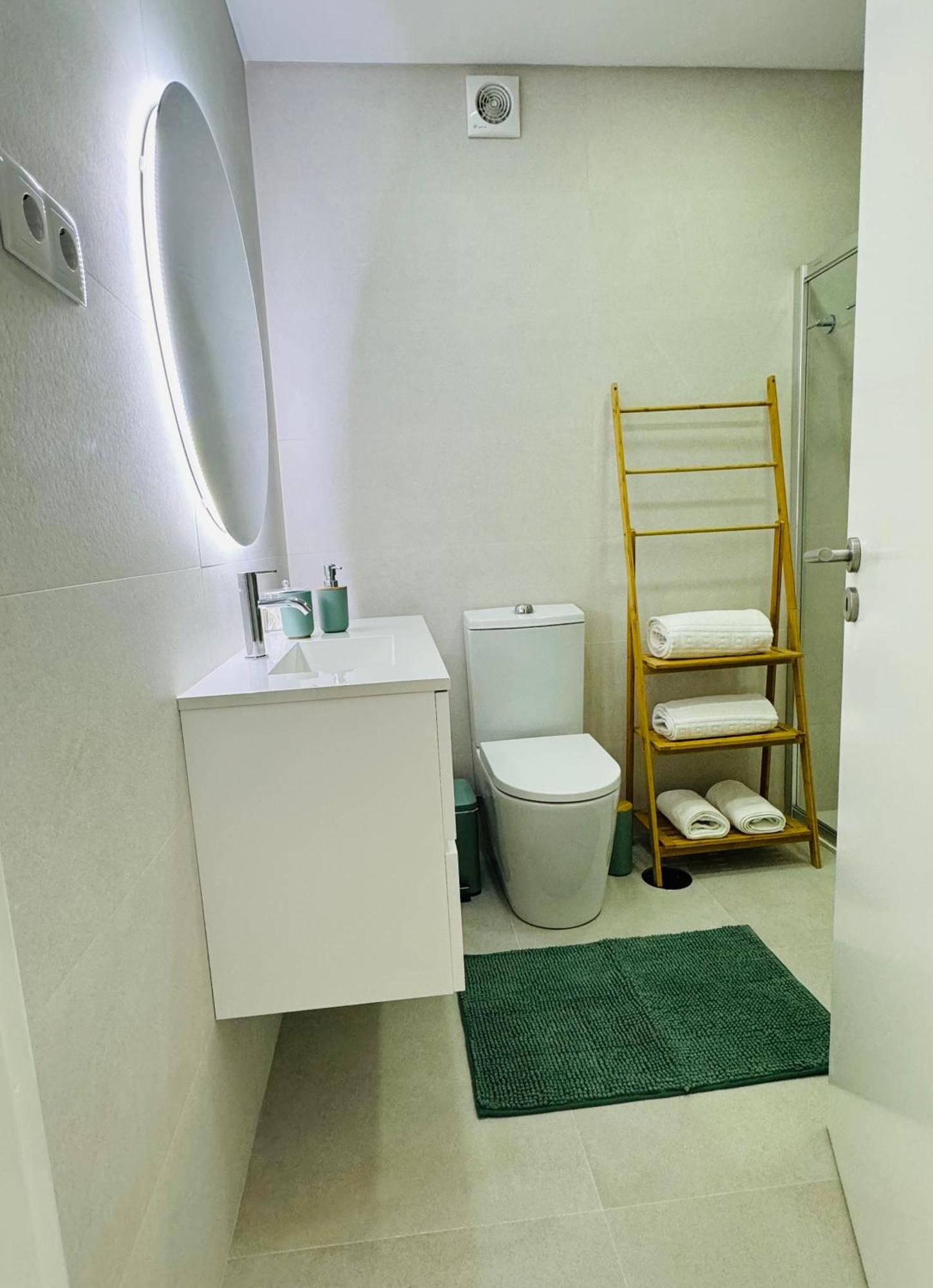 Central Tiled Apartment Авейру Экстерьер фото