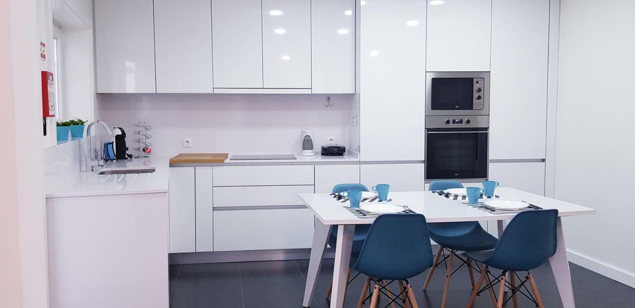 Central Tiled Apartment Авейру Экстерьер фото