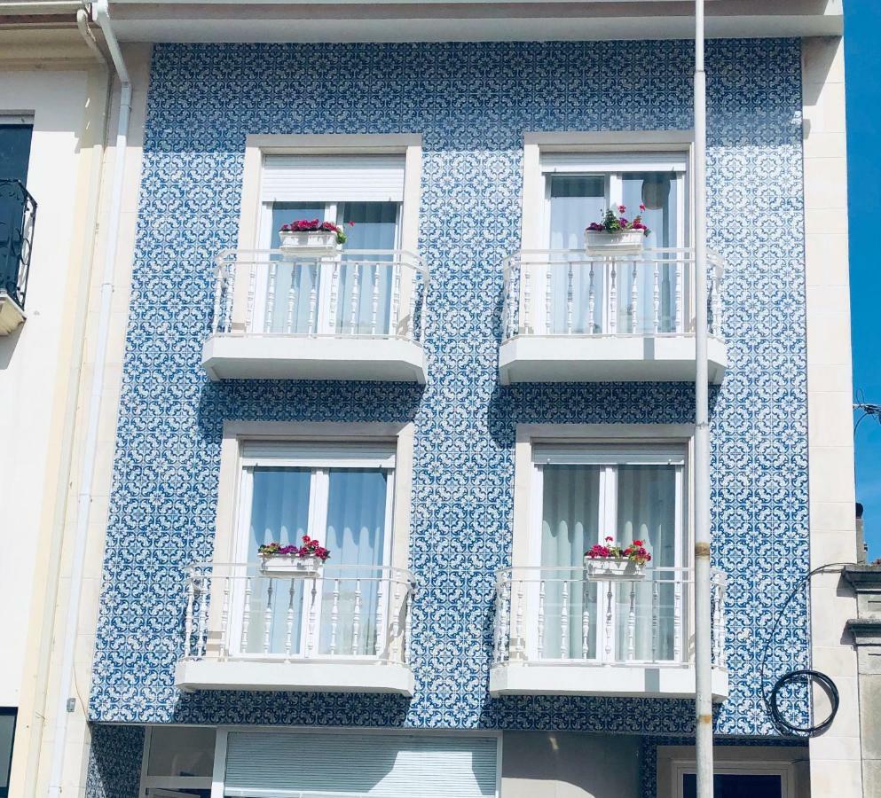 Central Tiled Apartment Авейру Экстерьер фото